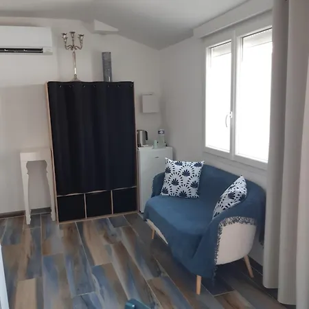 Face Cite - D'hotes - Parking & Garage Gratuit - Wi-fi Gratuit לינה וארוחת בוקר קרקסון