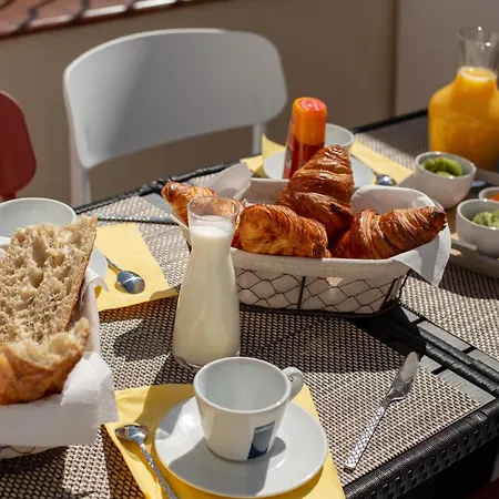 Face Cite - D'hotes - Parking & Garage Gratuit - Wi-fi Gratuit Couette-café Carcassonne