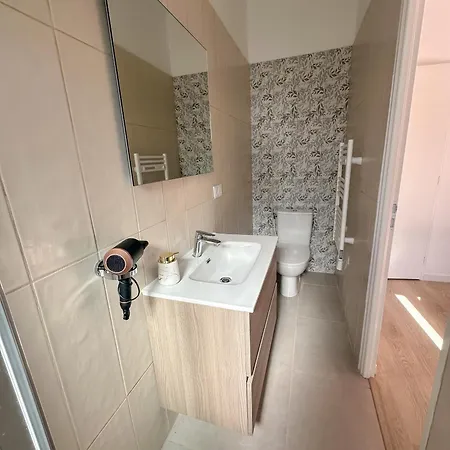 Face Cite - D'hotes - Parking & Garage Gratuit - Wi-fi Gratuit לינה וארוחת בוקר קרקסון