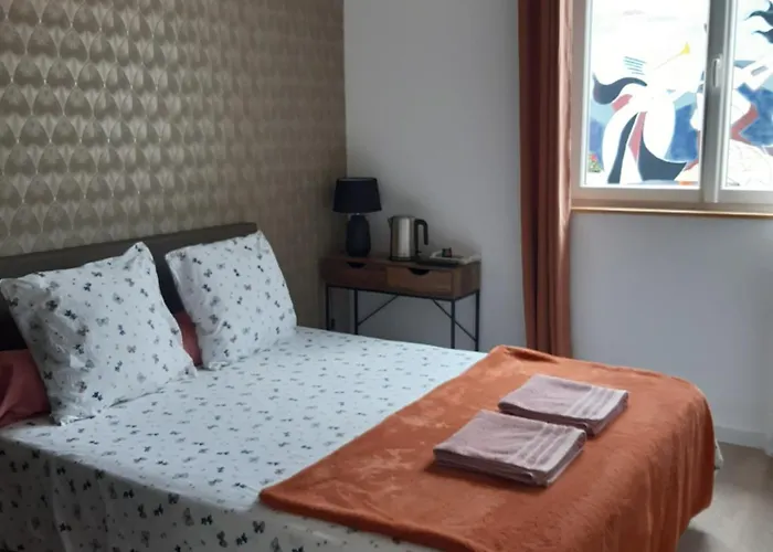 Face Cite - D'hotes - Parking & Garage Gratuit - Wi-fi Gratuit Bed & Breakfast