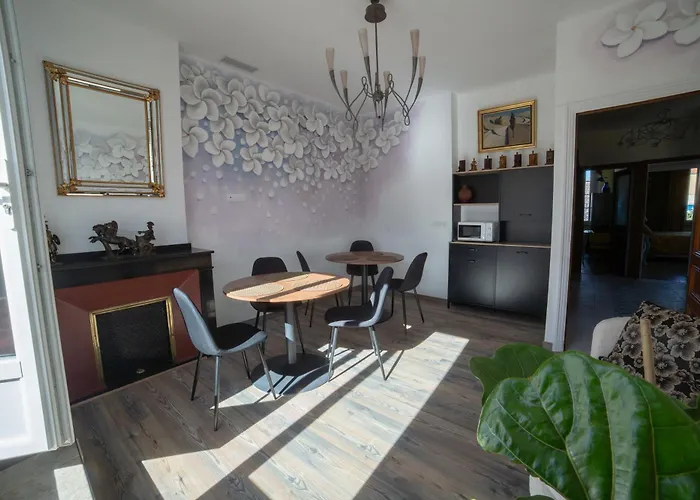 Face Cite - D'hotes - Parking & Garage Gratuit - Wi-fi Gratuit 4* Carcassonne