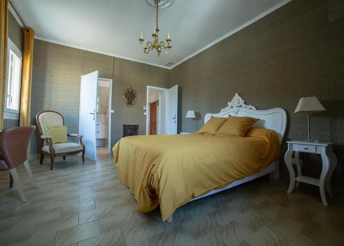 Face Cite - D'hotes - Parking & Garage Gratuit - Wi-fi Gratuit Bed & Breakfast